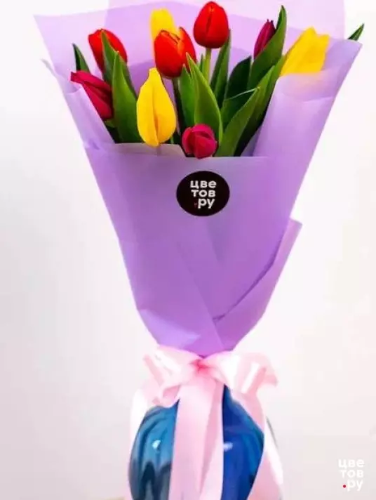 Букет из 9 разноцветных тюльпанов